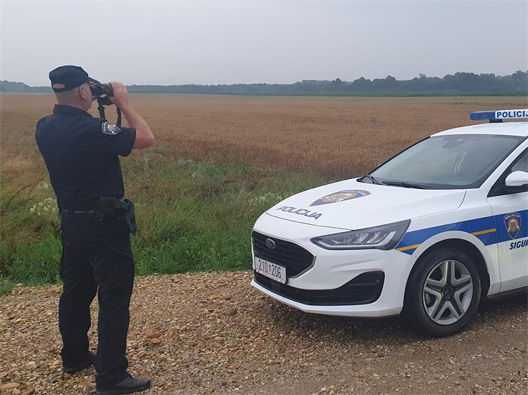 Slika /2023/Dron - prevencija krađa poljoprivrednih proizvoda/Dron  (8).jpg